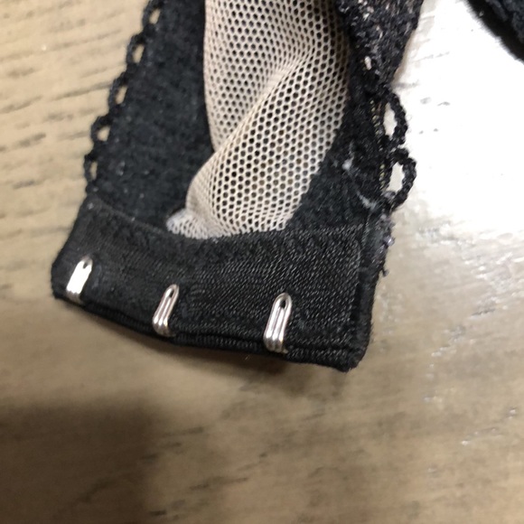 Beautiful Victoria’s Secret Bra - Picture 6 of 6